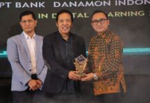 Perkuat Inovasi Digital Learning via Metaverse, Bank Danamon Raih Dua Penghargaan IDIA Award 2022 Perkuat Inovasi Digital Learning via Metaverse, Bank Danamon Raih Dua Penghargaan IDIA Award 2022