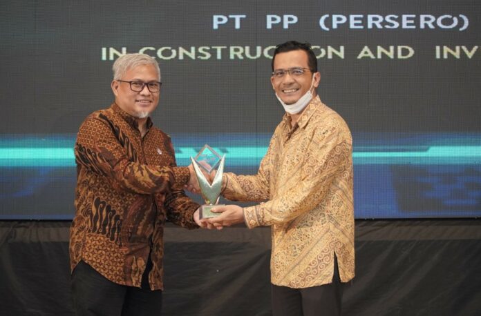 PT PP Persero Raih Tiga Penghargaan di Ajang Bergengsi IDIA Award 2022   