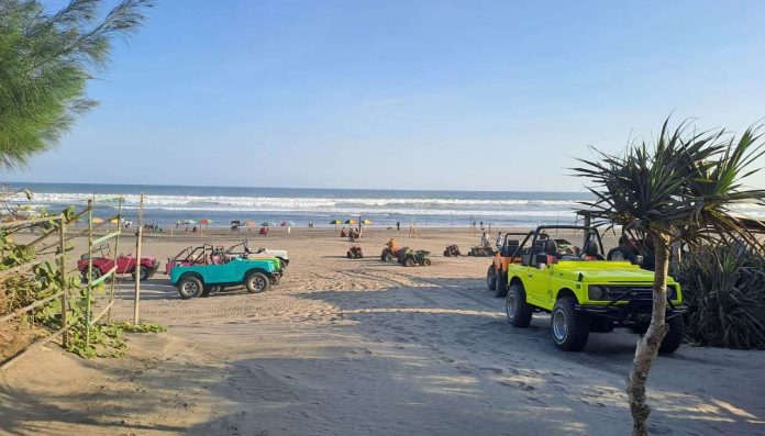 pantai-parangtritis